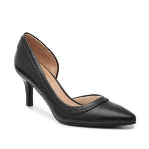 Abella satin pump in Black